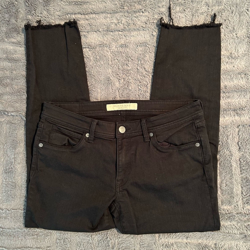 🎉 Host Pick 🎉 Burberry Brit Black Skinny Low Rise Distressed Hem Jeans - Picture 3 of 10